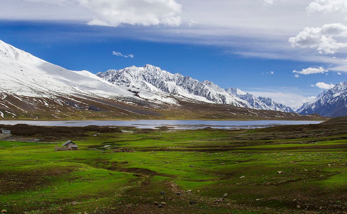 Shandur_Top_&_Shandur_Lake